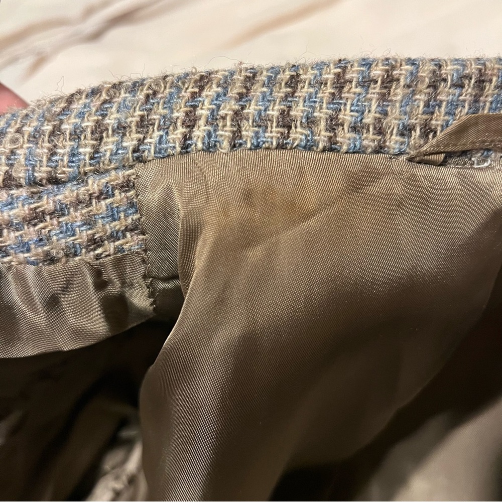 Vintage Wool Satin Lined Blazer - Picture 15 of 16